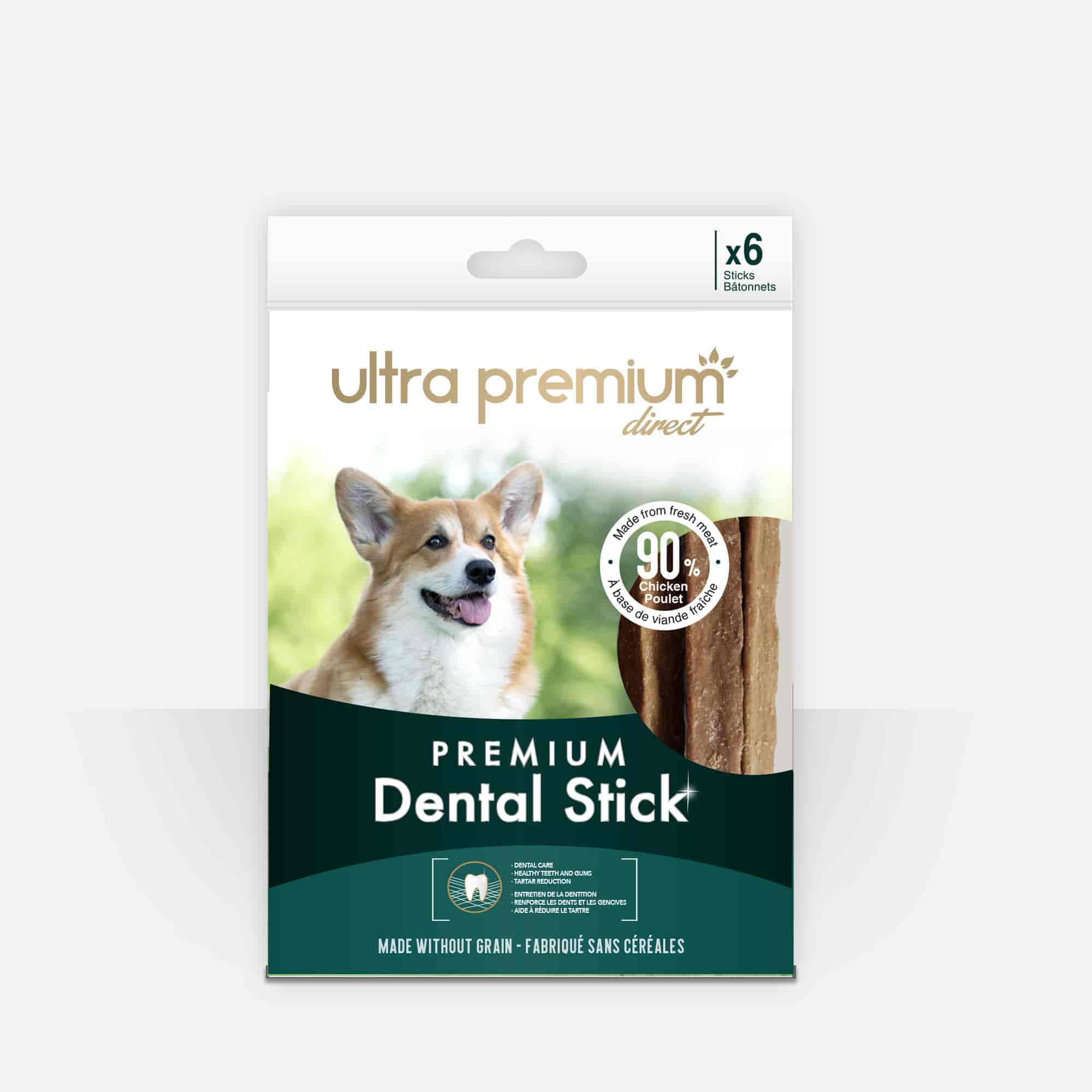 Sachet de 18 bâtonnets à mâcher au poulet pour chien sur fond blanc