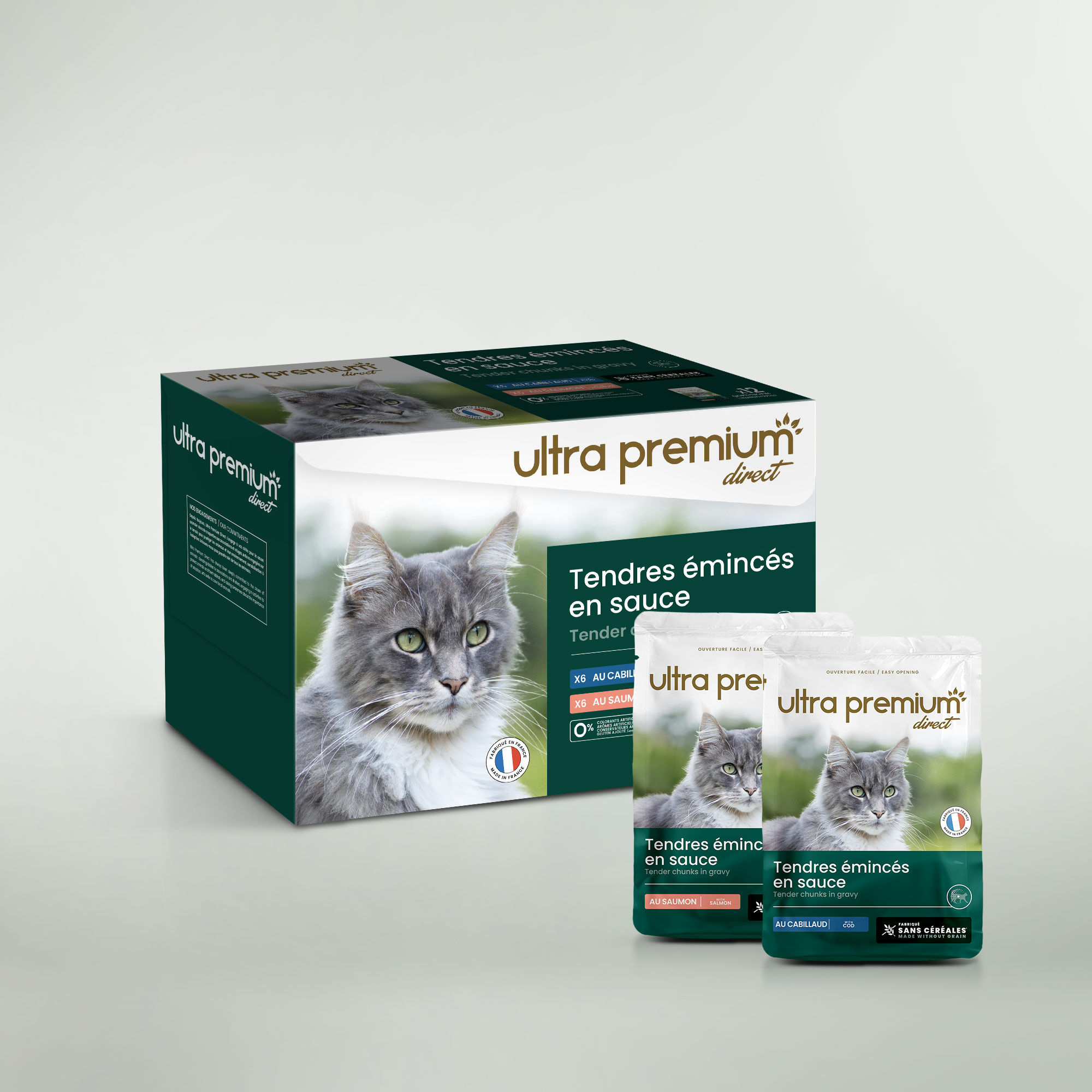 Émincés en sauce sans céréales pour chat au saumon & au cabillaud sur fond vert clair