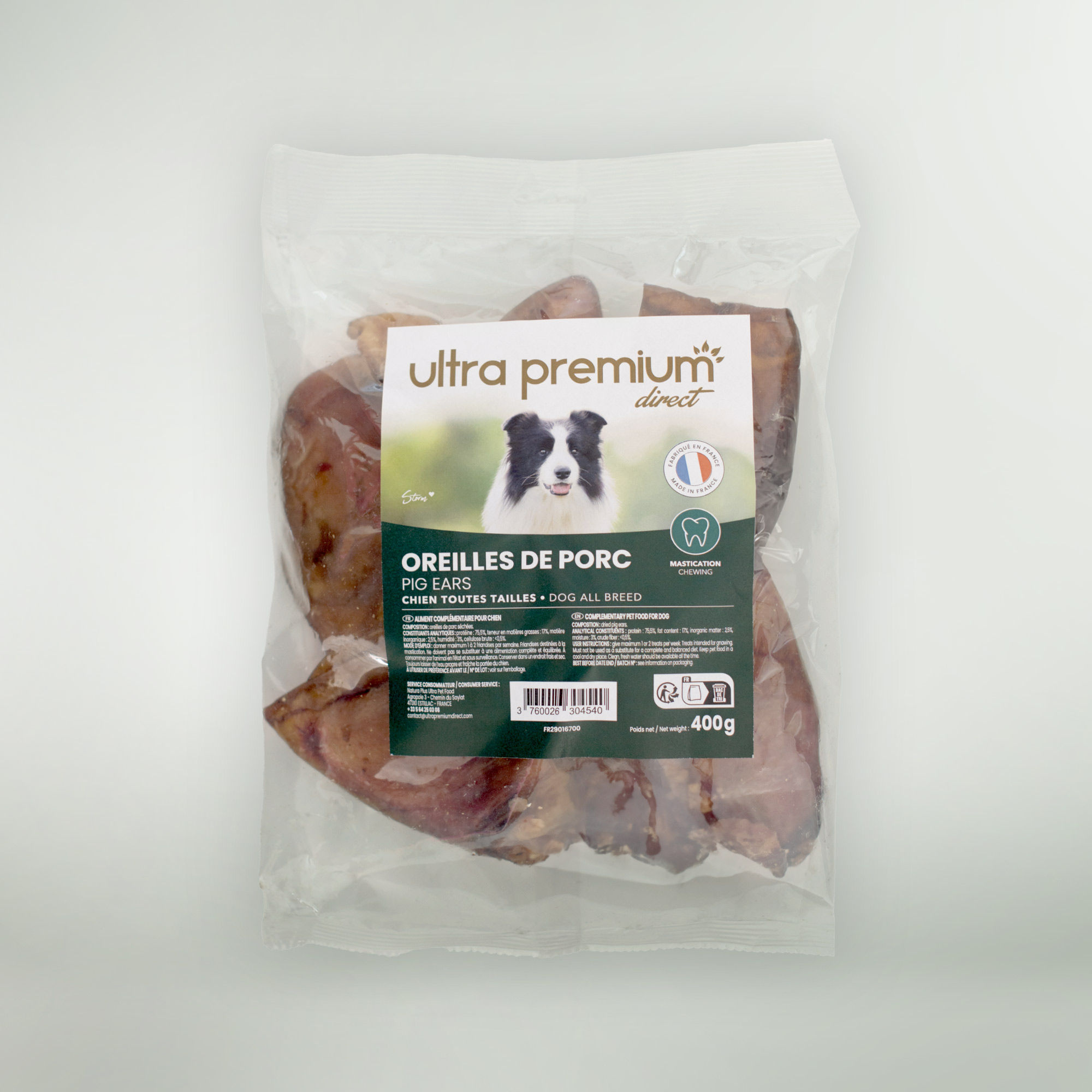 Sachet d'oreilles de cochon pour chien sur fond vert clair