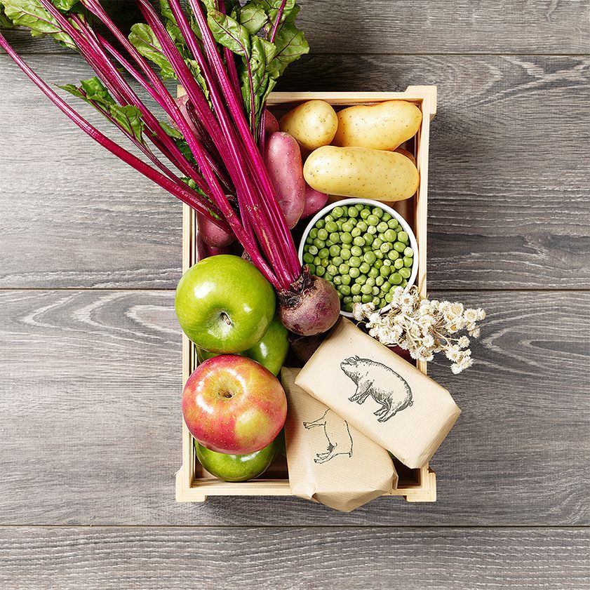 Pommes, légumes, et ingrédients d'origine animale