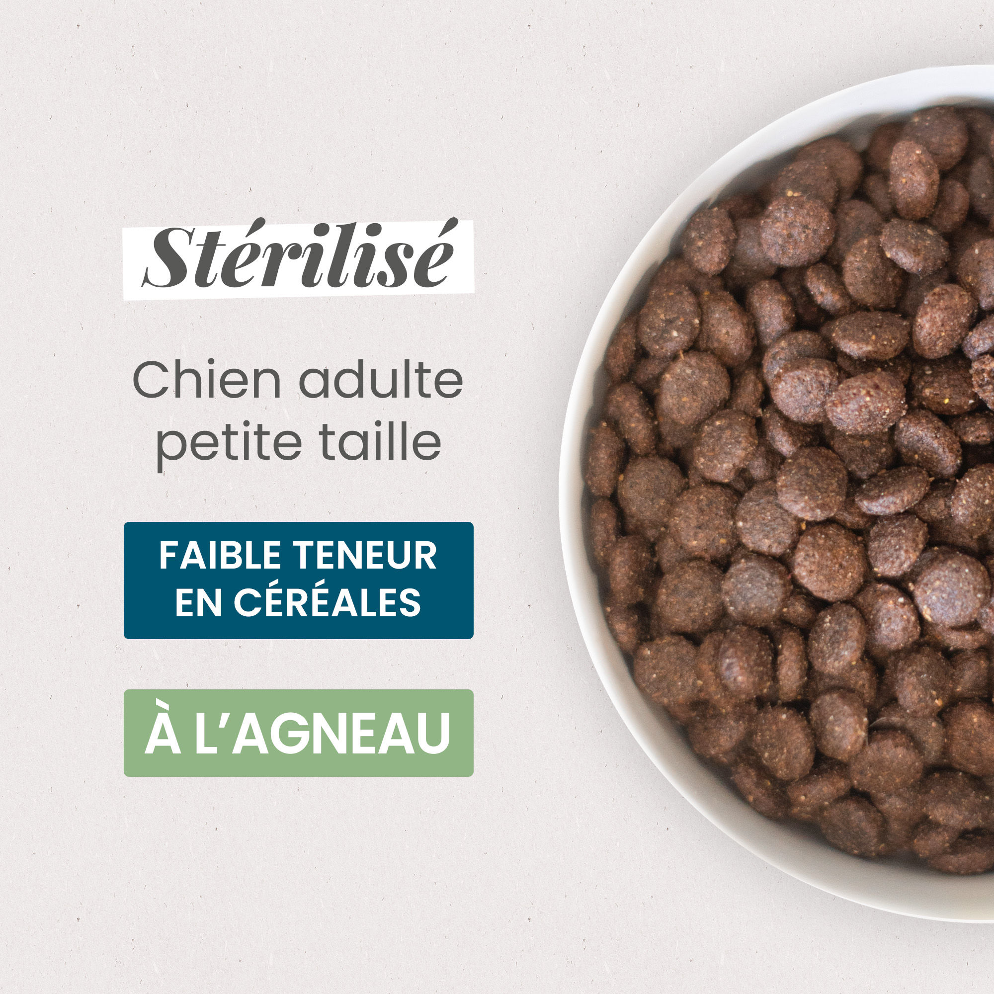 Zoom gamelle contenant les Croquettes Light Super Premium pour chien adulte stérilisé / surpoids de petite taille