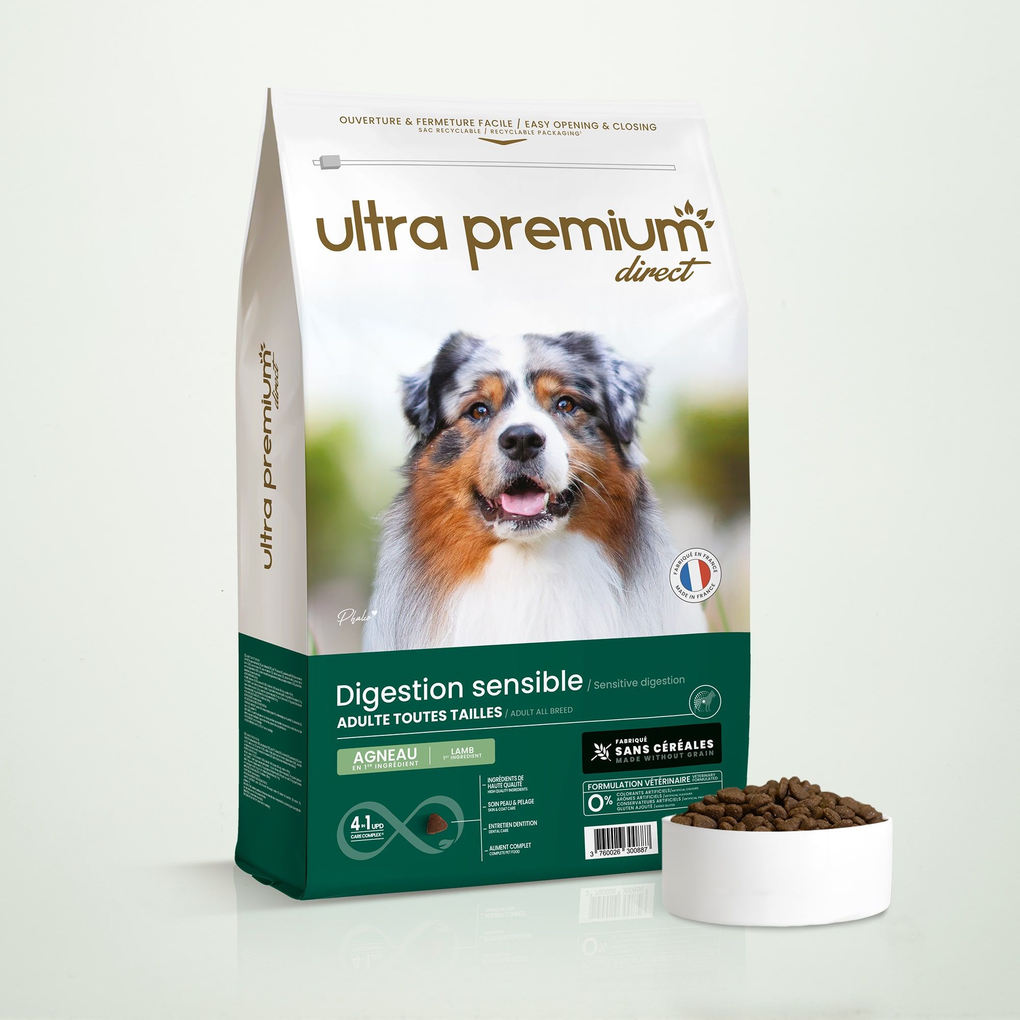Croquettes sans céréales pour chien digestion sensible de toutes tailles en sac de 12 kg sur fond blanc