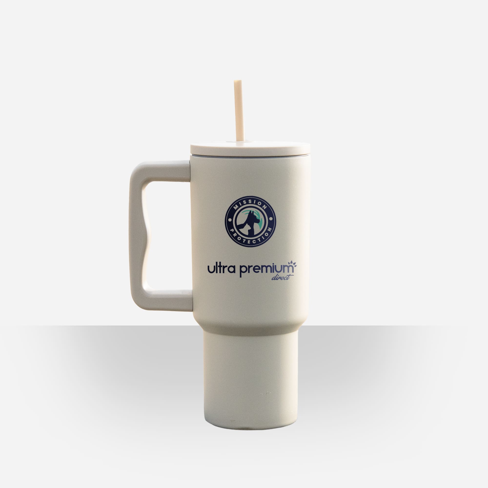 Mug réutilisable avec paille en édition limitée 