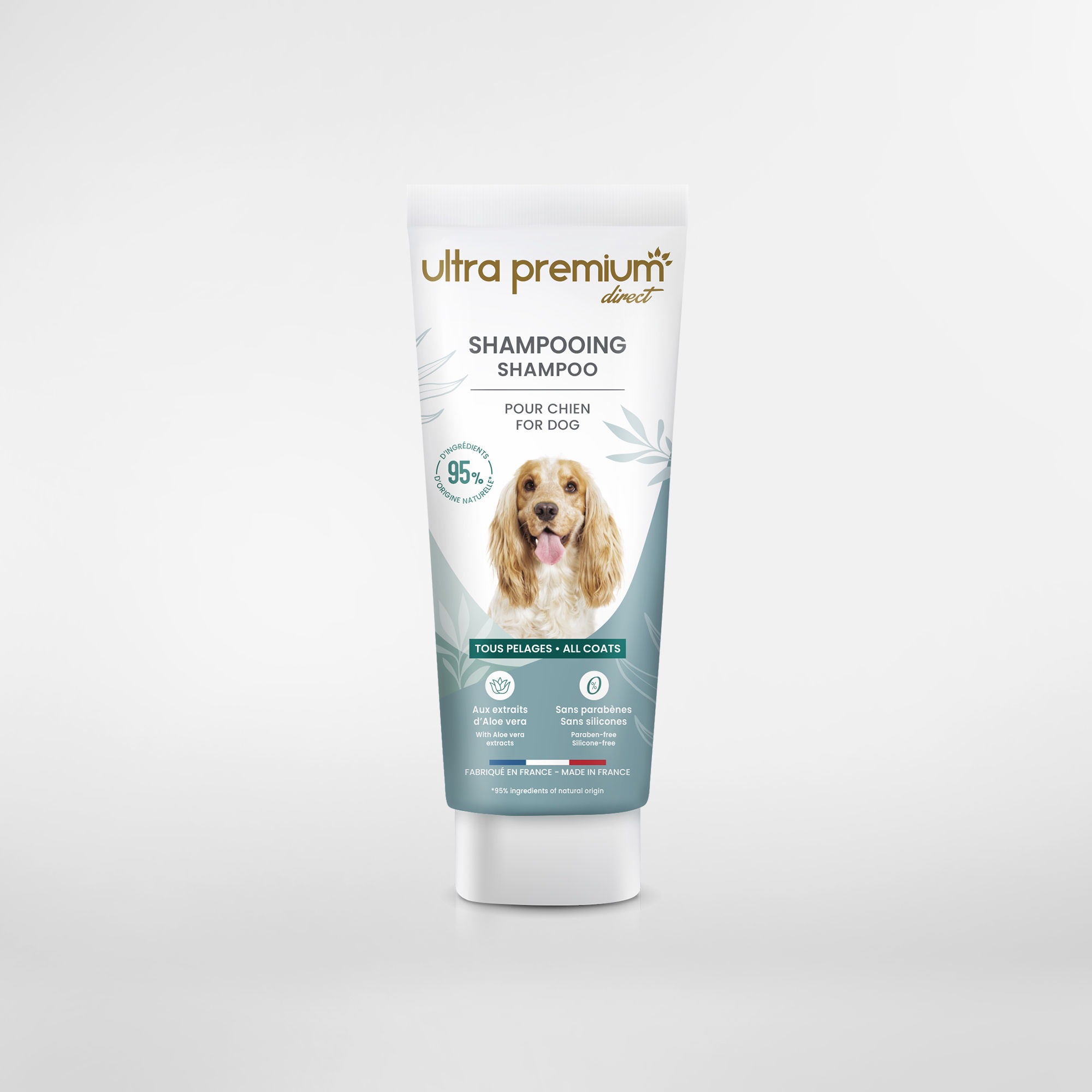 Shampoo voor alle hond, op witte achtergrond