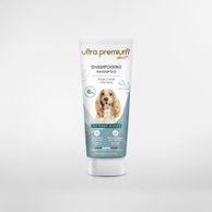 Shampooing pour tous pelages de chien, sur fond blanc