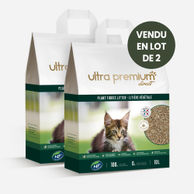 2 sacs de 10L de litière végétale pour chat, sur fond blanc