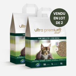 2 sacs de 10L de litière végétale pour chat, sur fond blanc