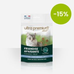 Sachet de friandises apaisantes sans céréales pour chat, sur fond blanc