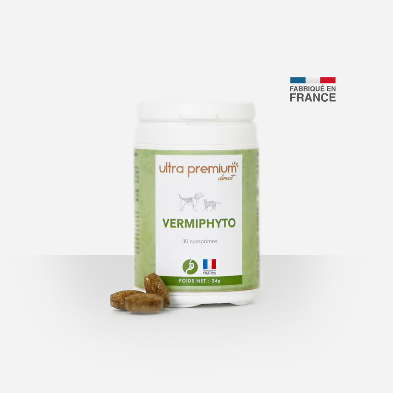 Aliment complémentaire Vermiphyto pour chien sur fond blanc