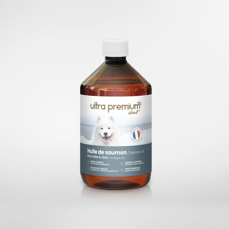 Huile de saumon sur fond blanc