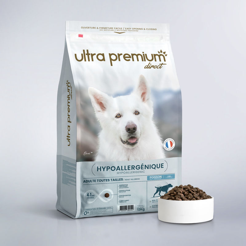 Croquettes Care pour chien adulte hypoallergénique de toutes tailles en sac de 12 kg sur fond blanc