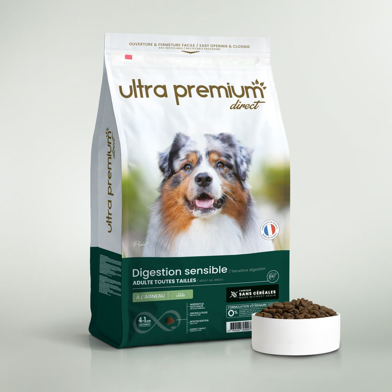 Croquettes sans céréales pour chien digestion sensible de toutes tailles en sac de 12 kg sur fond blanc