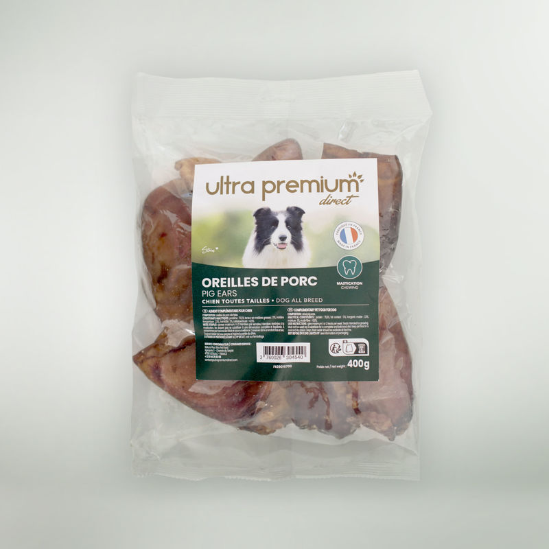 Sachet d'oreilles de cochon pour chien sur fond vert clair